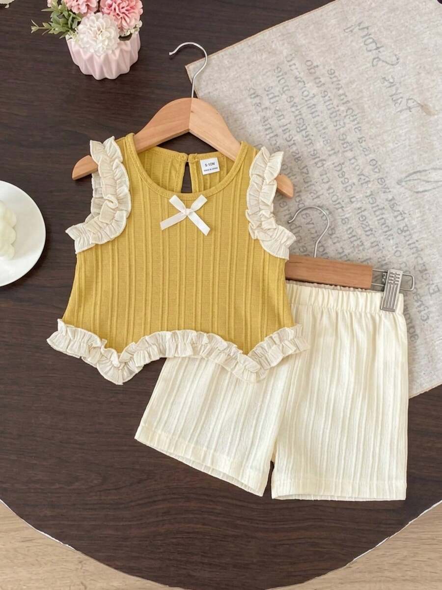 Light Green Vest Top And Apricot Shorts Set For Toddler Girls Vacation Wear