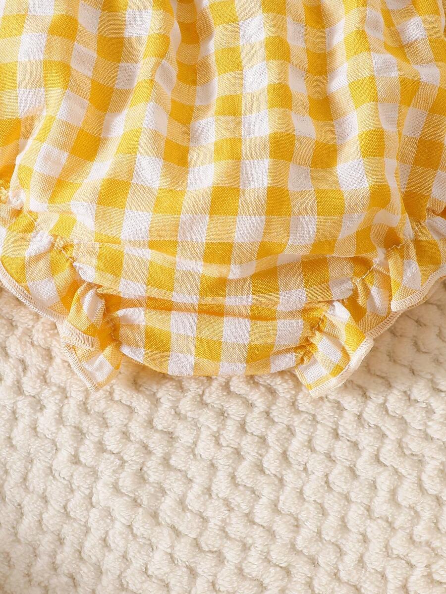 2PCS Baby Strawberry Embroidered Strap Top and Shorts Set for Cute Summer Vacations and Photoshoots