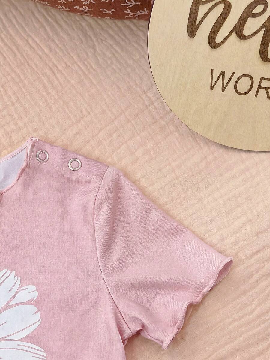 2PCS Baby Daisy Print T-Shirt and Shorts Set for Summer Daily Wear