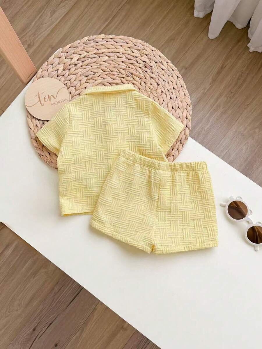 Striped Short Sleeve Shirt and Elastic Waist Shorts Set for Cute Summer Daily Wear