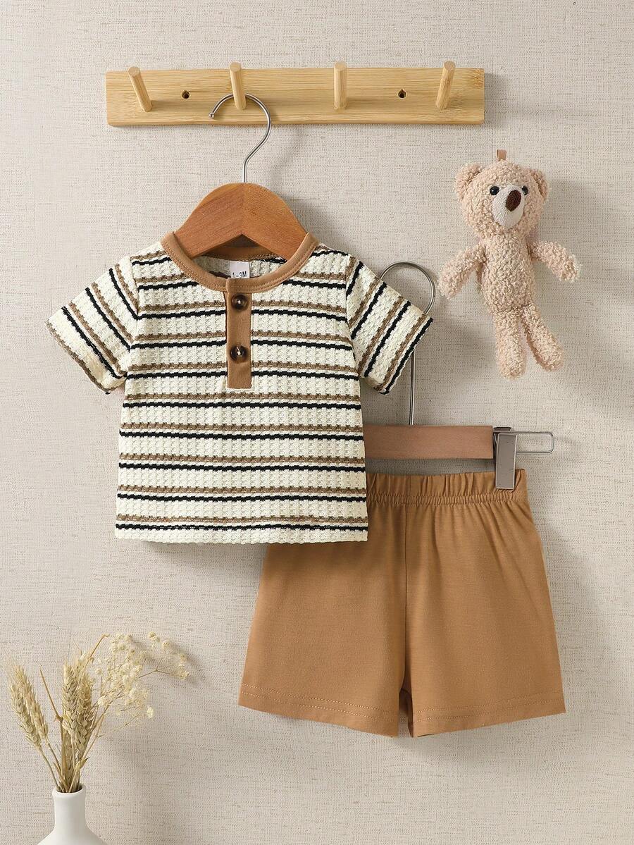 2PCS Baby Boy Coconut Tree Top and Dinosaur Shorts Set for Cute Summer Daily Wear