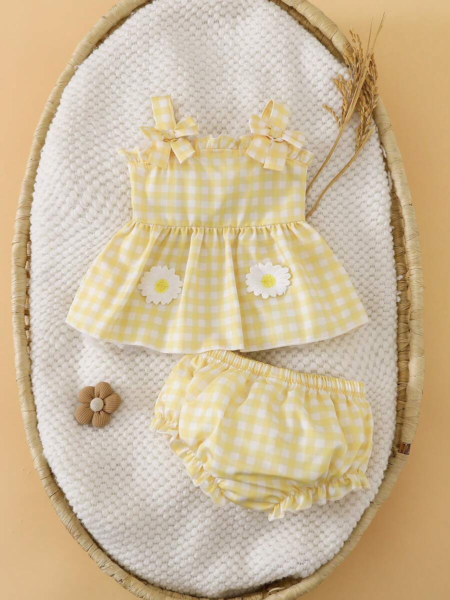 2PCS Baby Strawberry Embroidered Strap Top and Shorts Set for Cute Summer Vacations and Photoshoots