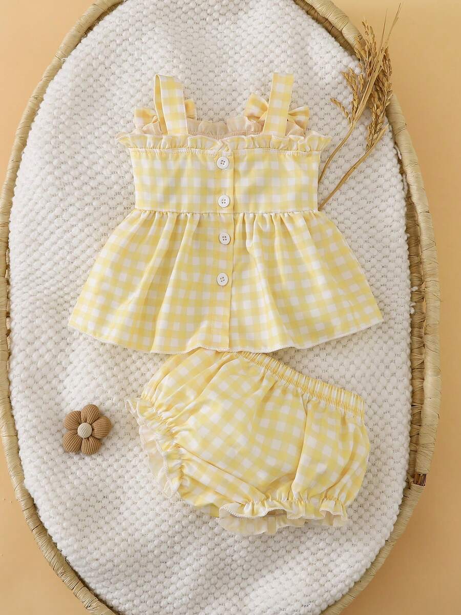 2PCS Baby Strawberry Embroidered Strap Top and Shorts Set for Cute Summer Vacations and Photoshoots