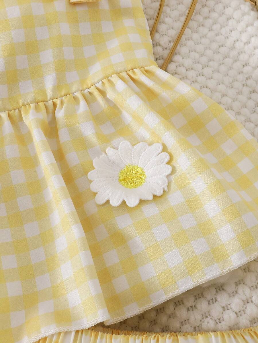 2PCS Baby Strawberry Embroidered Strap Top and Shorts Set for Cute Summer Vacations and Photoshoots