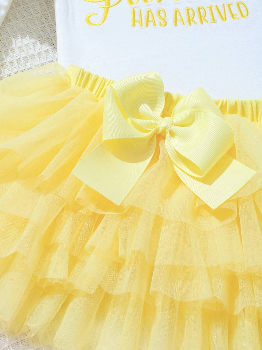 Baby Girl Romper with Tutu Skirt and Bow Headband for Photoshoots and Coming Home
