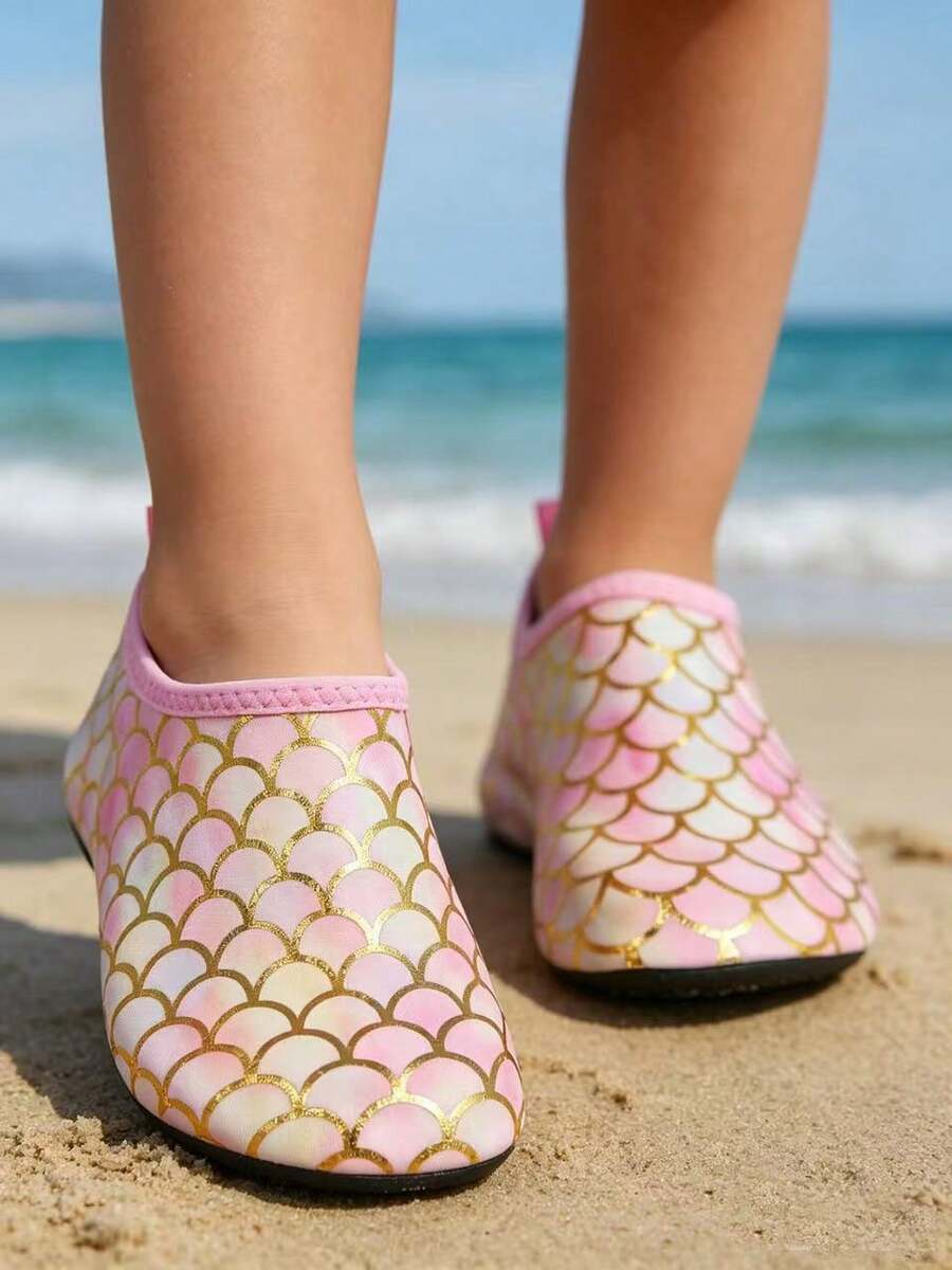 Kids Summer Water Shoes Cartoon Anti Slip Beach and Pool Shoes for Outdoor Water Play