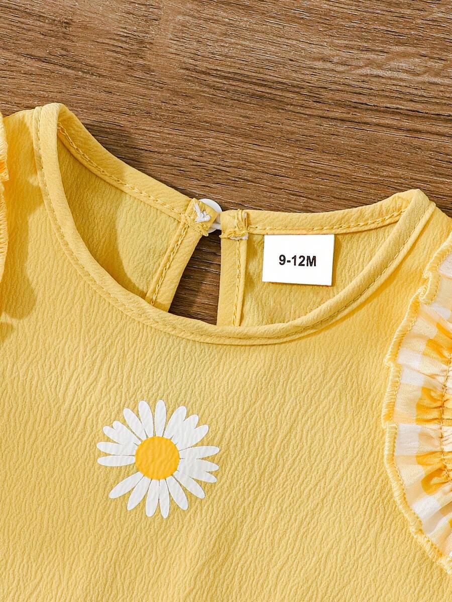 Light Green Vest Top And Apricot Shorts Set For Toddler Girls Vacation Wear