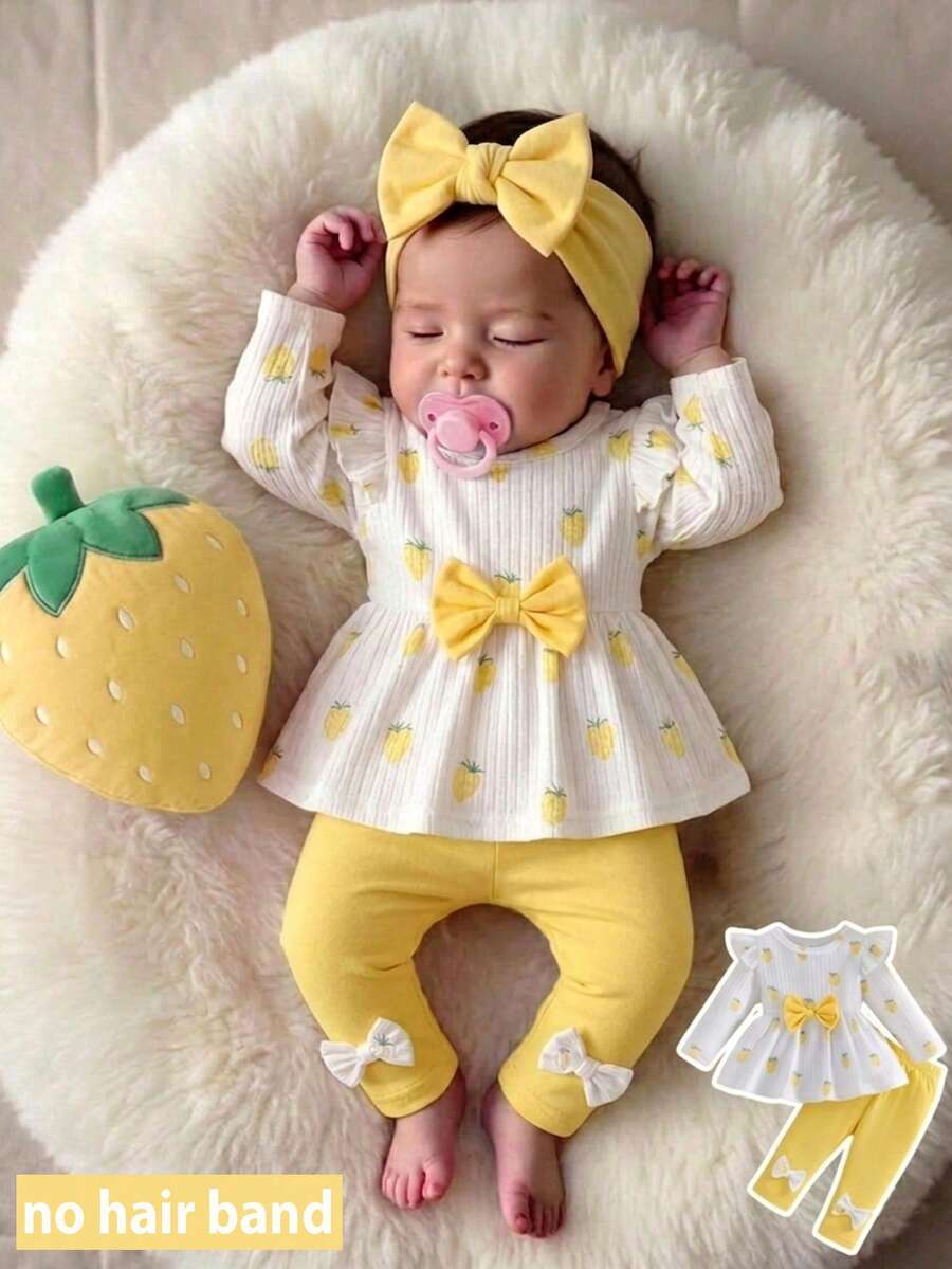 Pink Heart Knit Outfit Set with Bow Detail for Autumn and Spring Wear