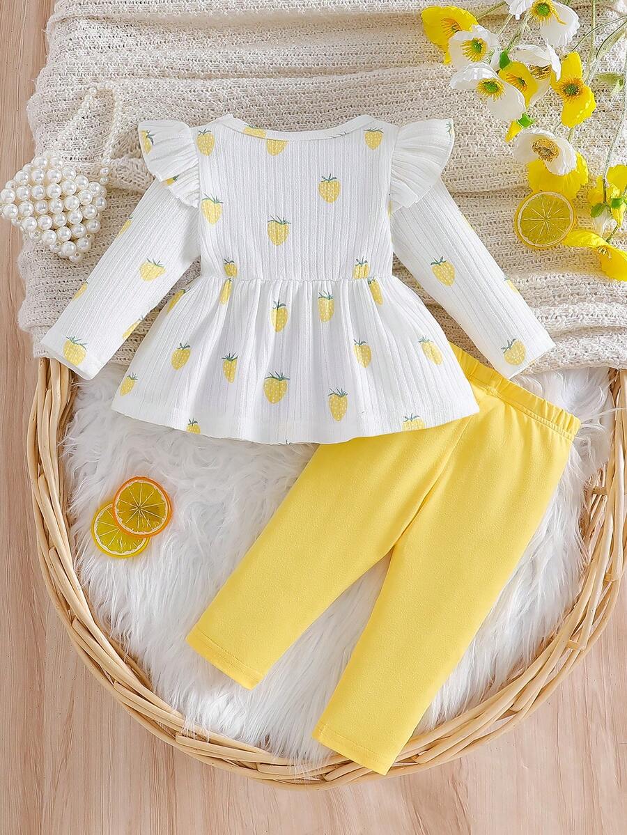 Pink Heart Knit Outfit Set with Bow Detail for Autumn and Spring Wear