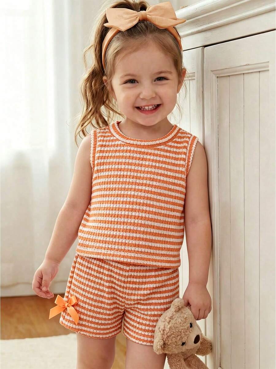 Baby Girl 2pcs Summer Blue Textured Top & Plaid Shorts Outfit