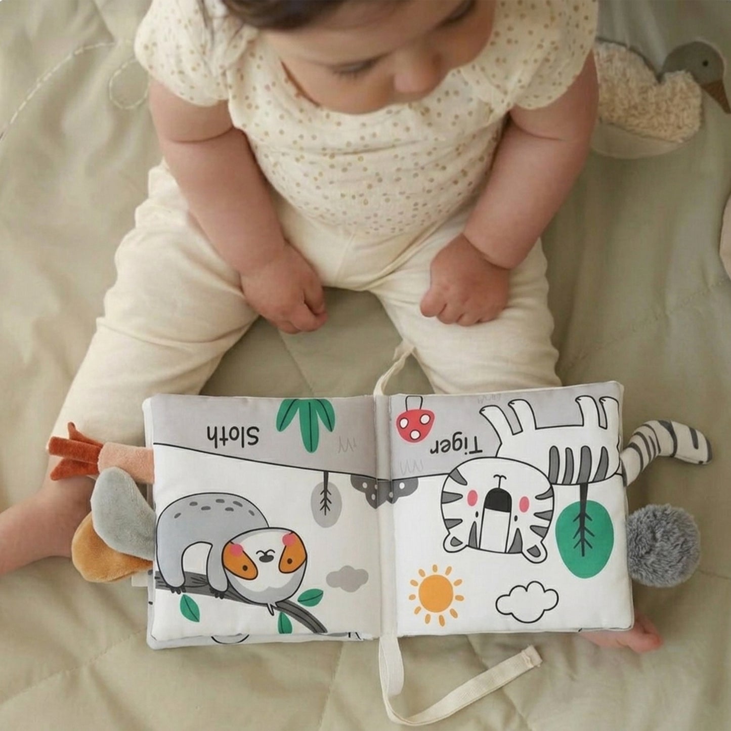 3D Sensory Soft Baby Book - High Contrast Touch & Feel Cloth Toy - Early Learning Activity Book for Infants 0-12 Months