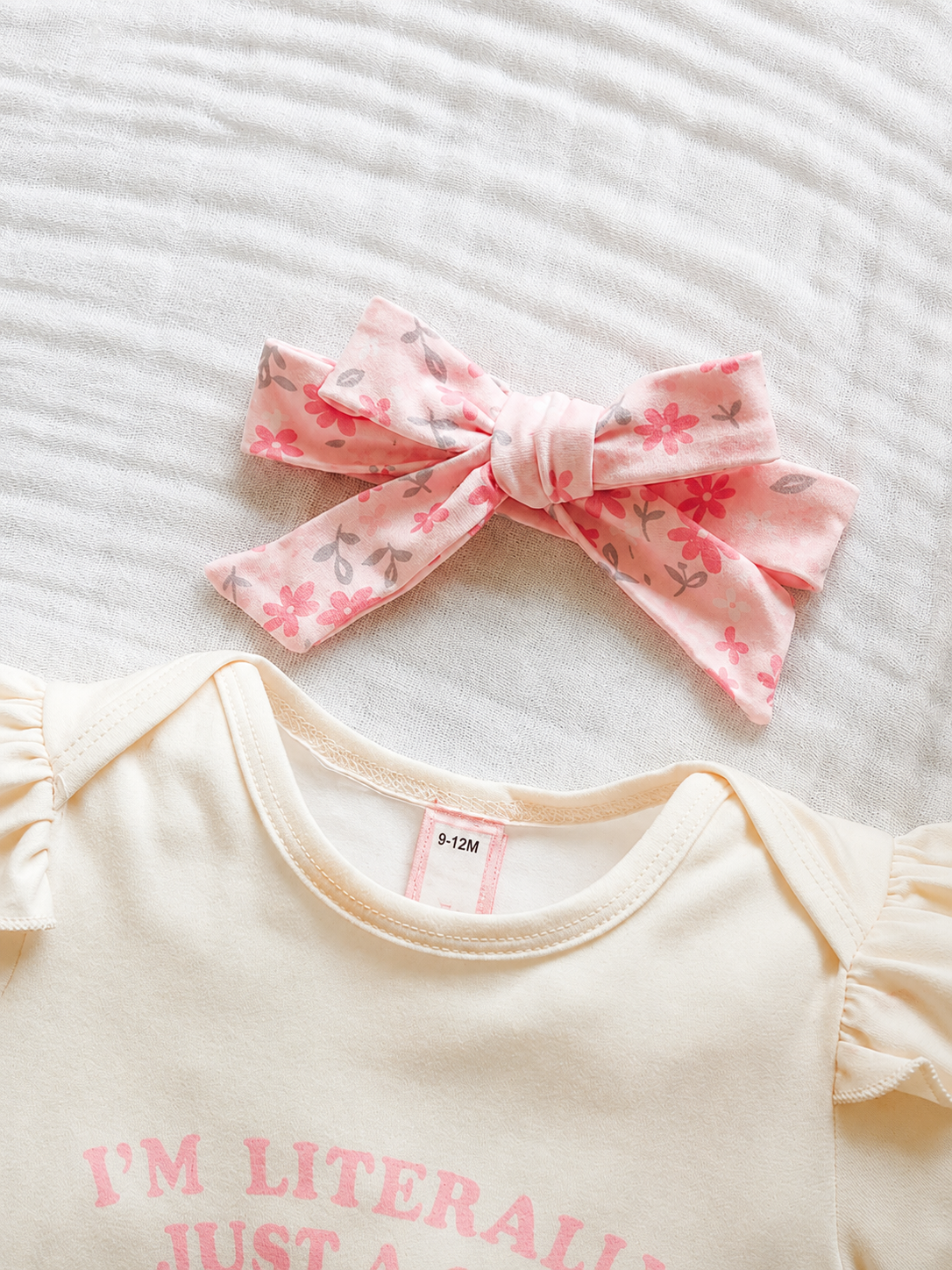 Cute Kids 3-Piece Casual Outfit Set For Toddlers – Embroidery Bodysuit, Soft Pants & Matching Bow Headband