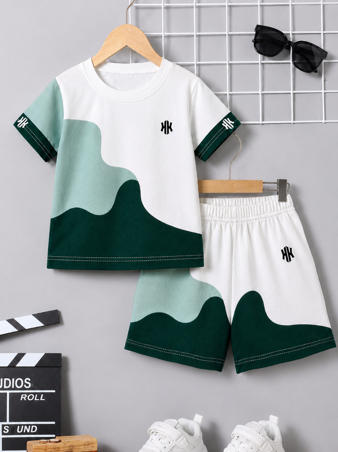Cute Cartoon Car and Animal Pattern 2pcs Summer Suit for Boys