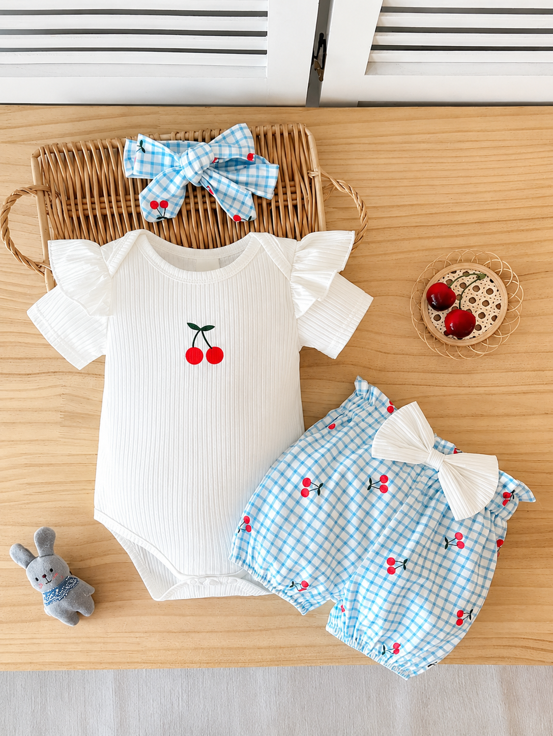 Cute Kids 3-Piece Casual Outfit Set For Toddlers – Embroidery Bodysuit, Soft Pants & Matching Bow Headband