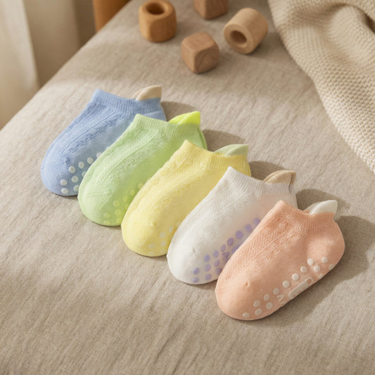 Non-Slip Kids Socks - 5 Pairs of Comfortable Cartoon Bear Socken for Boys & Girls