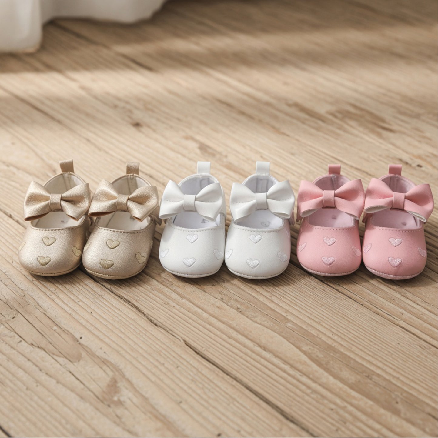 Classic Baby Girl Dress Shoes - Cute Bow-knot & Heart Anti-Slip First Walkers (0-18M)