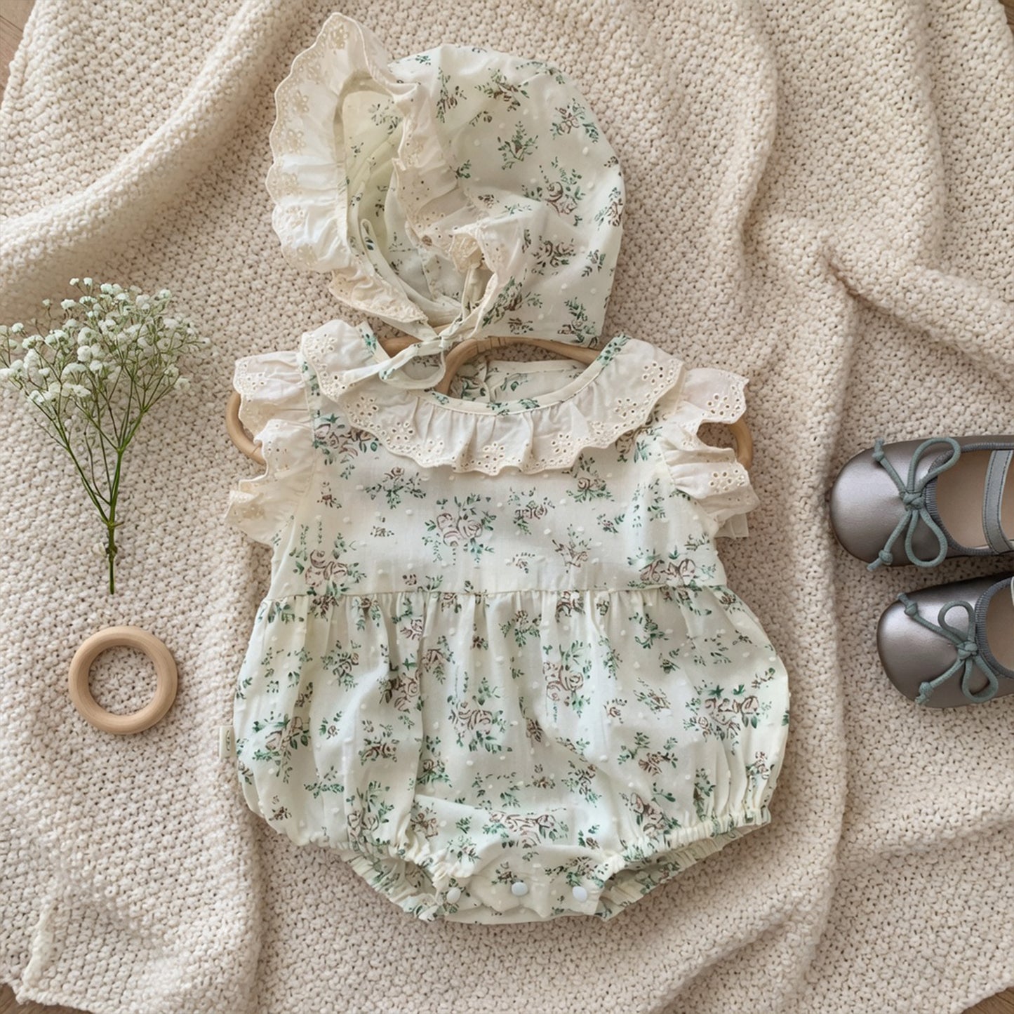 Newborn Girl Flower Print Bodysuit Set - Ruched Fly Sleeve Cotton One-Piece with Gift Hat - Infant Princess Outfit 0-24M