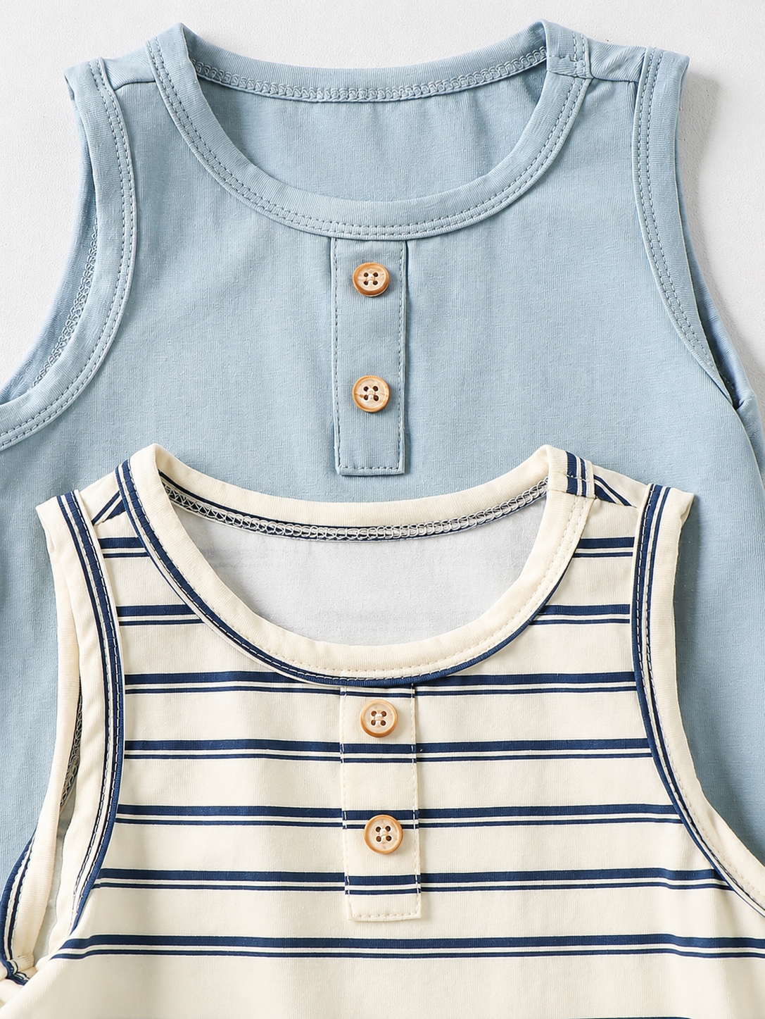 Cartoon Pattern and Solid Color Sleeveless Romper and Shorts 2-Piece Set for Baby Boys